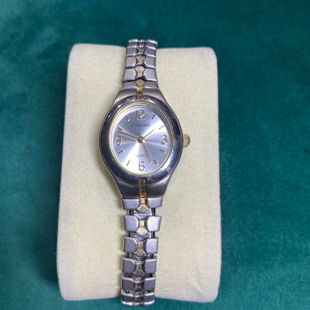 TimexCarriage Ladies Fashion Quartz Watch 22mm Oval Silver/Gold Stretch Bracelet